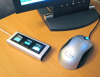 optimus_mini-ondesk.jpg