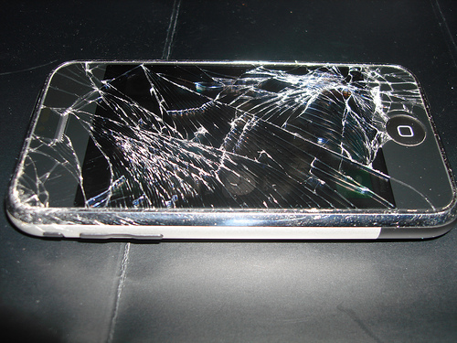 iphone_smashed