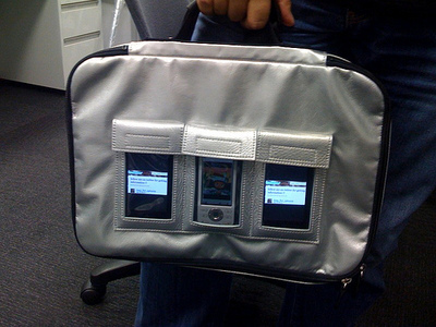 iphone_digital_signage_2