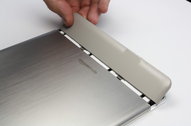 kindle-dx-back-panel