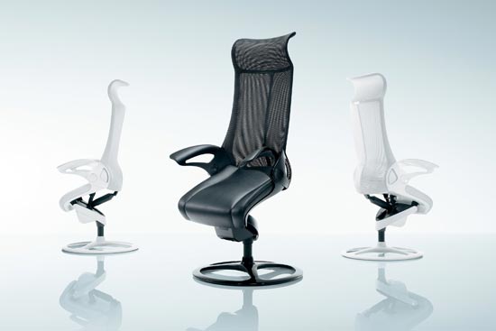 oki_okamura_robot_-chair