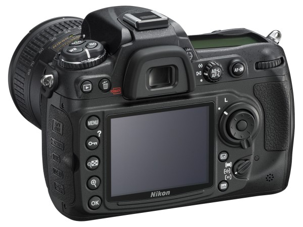d300s_16_85_back34r
