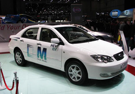 byd-f3dm-plug-in-electric-car001
