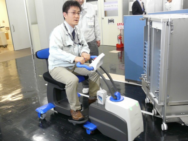 panasonic_assist_cart_robot