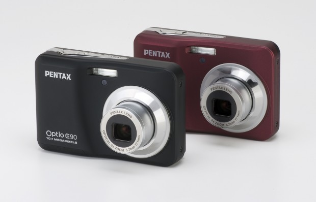17911_17916_Optio E90_BlackAndWineRed_3QLeftSideView_sm
