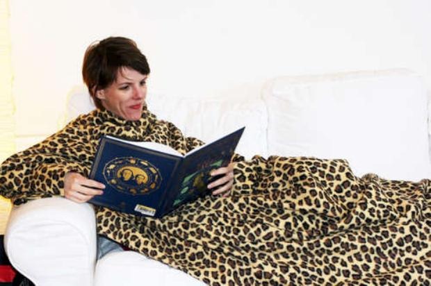Make-Your-Own-Snuggie