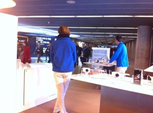 samsung in train station