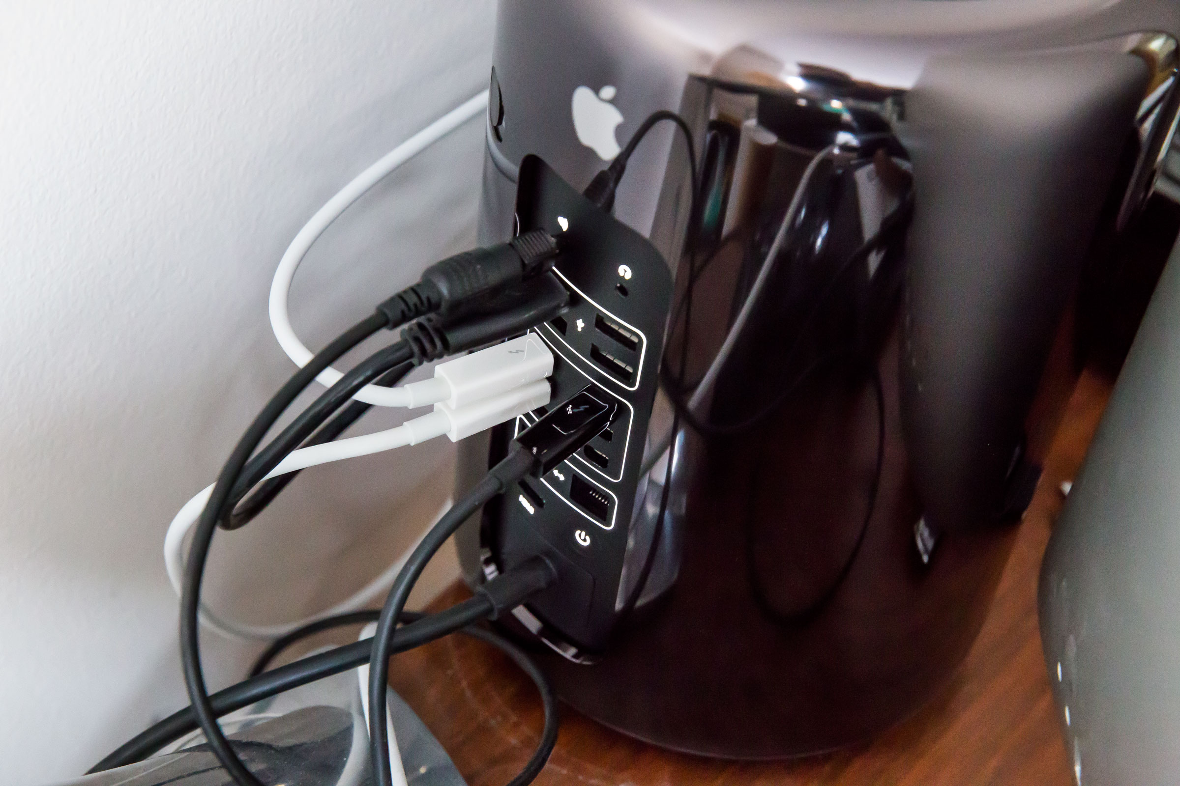 mac-pro-lit-ports