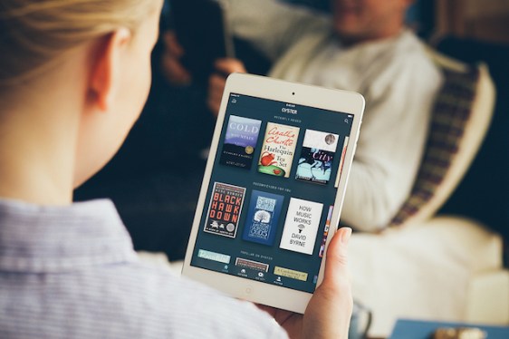 Oyster_iPadReading