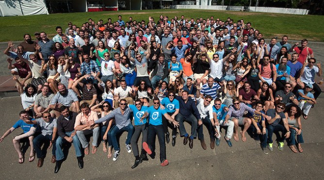 tune group shot