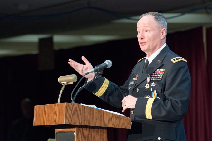 Head of NSA, CYBERCOM retires after 40 years of military service
