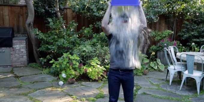 o-MARK-ZUCKERBERG-ICE-BUCKET-facebook