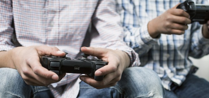 gaming consoles mobile gaming