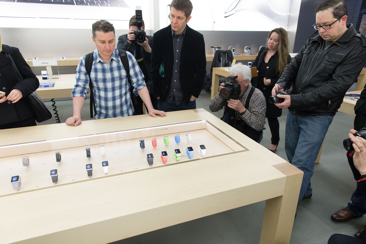 The Apple Watch Display Case 