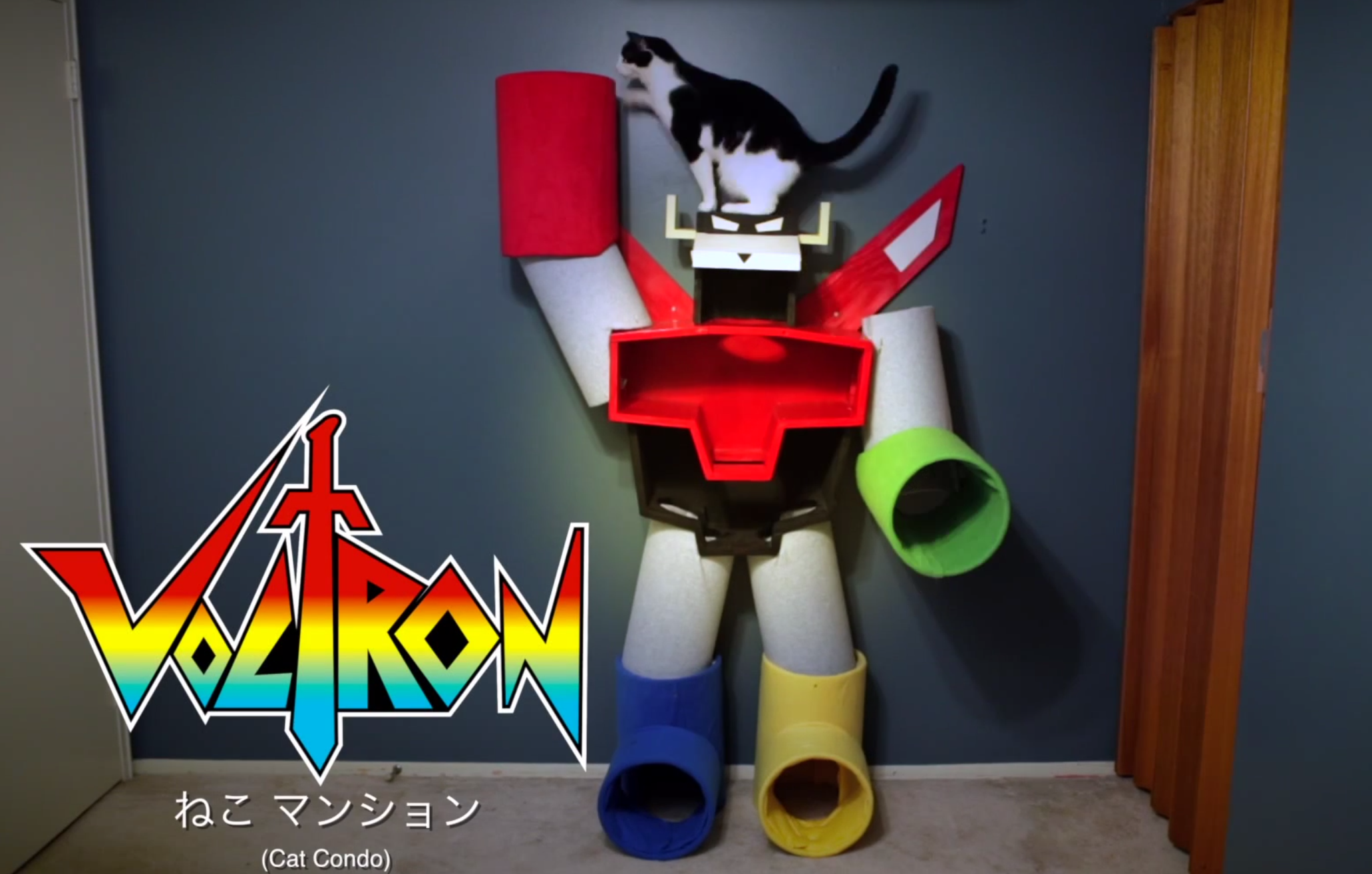 Voltron Cat Condo 
