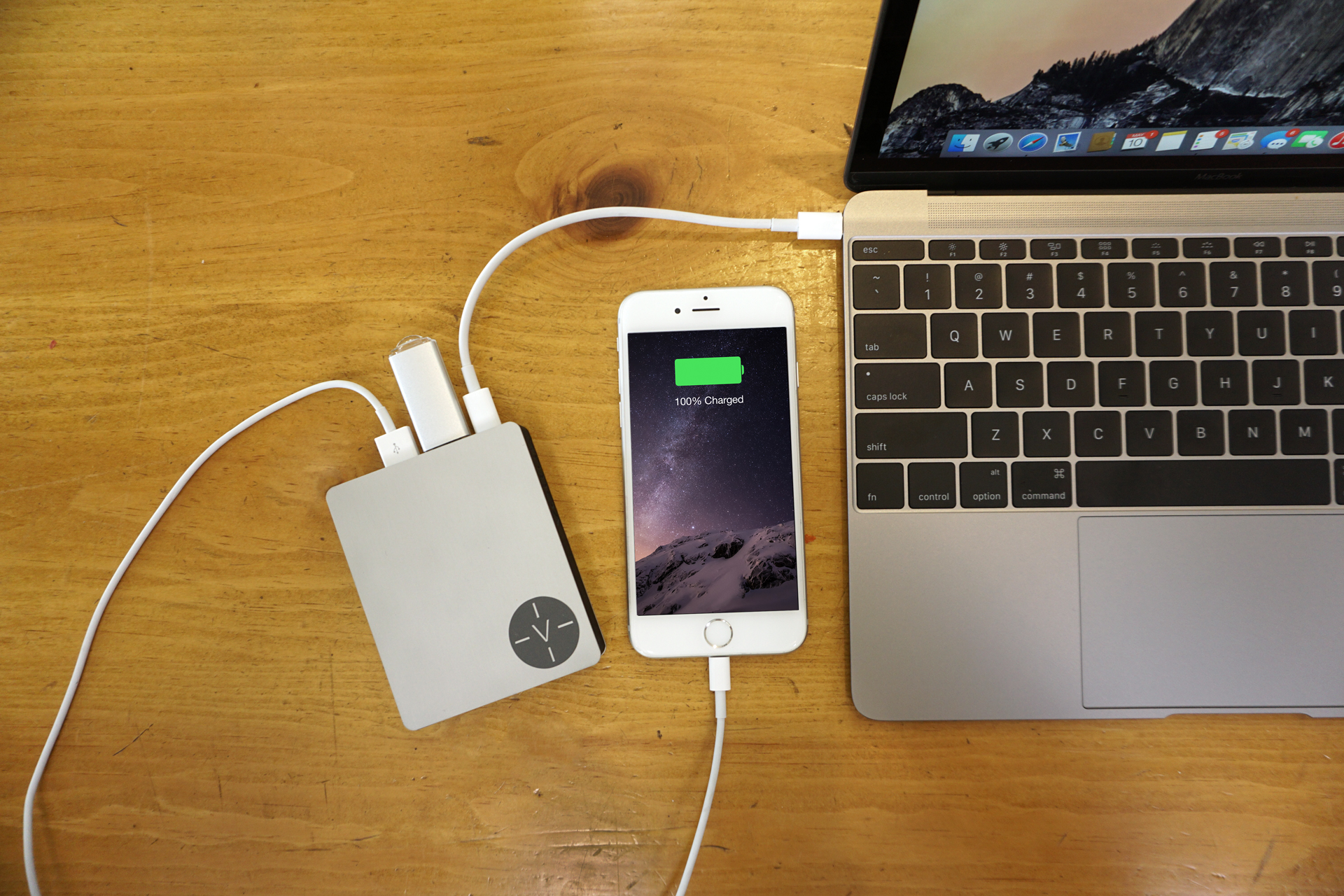 Devices-on-coffee-table