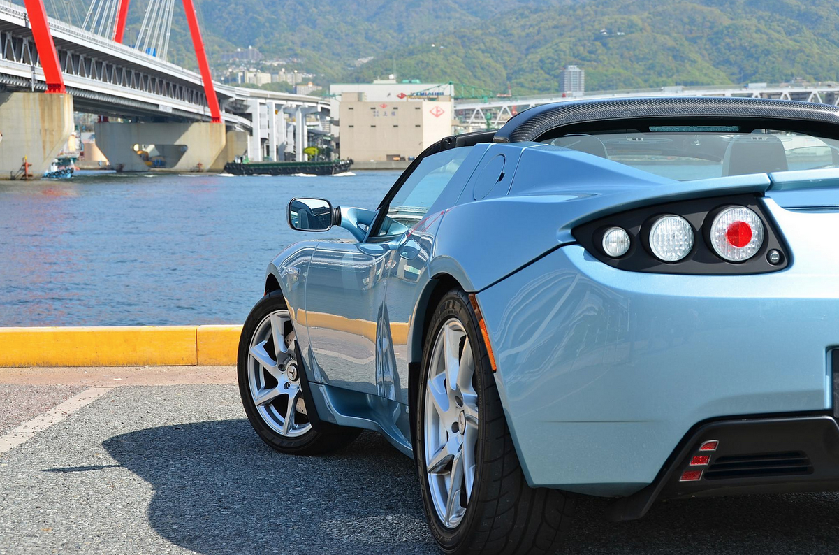 roadster 2