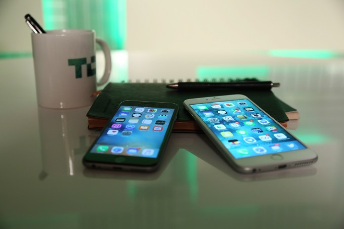 iPhone 6S & 6S Plus 4