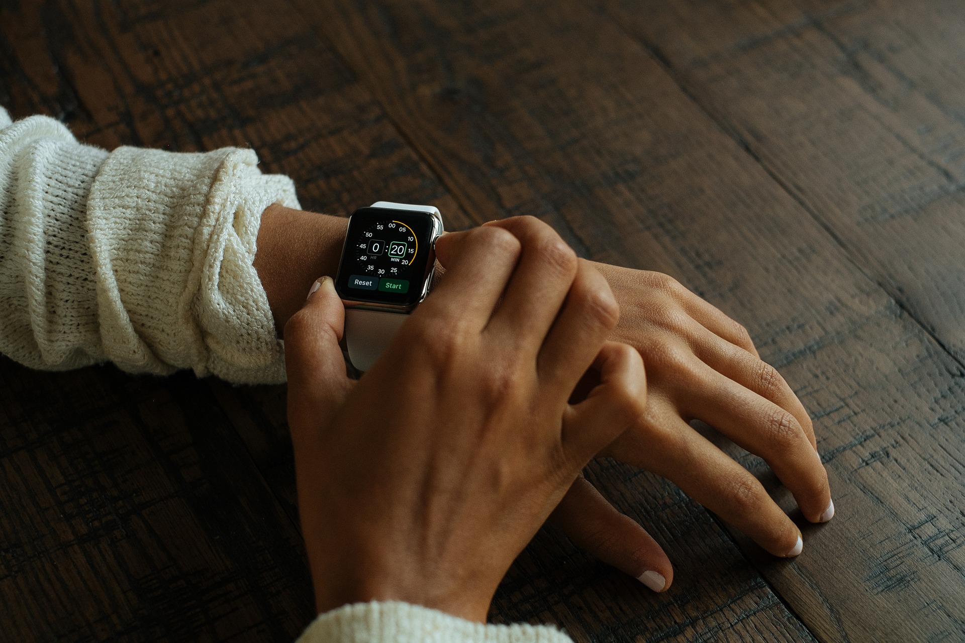 smart-watch-821558_1920