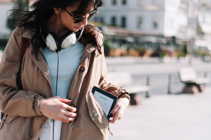 Kindle is perfect for travelers on the go -- but the publishers need to embrace the technology. 