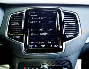 2016 Volvo XC90 console