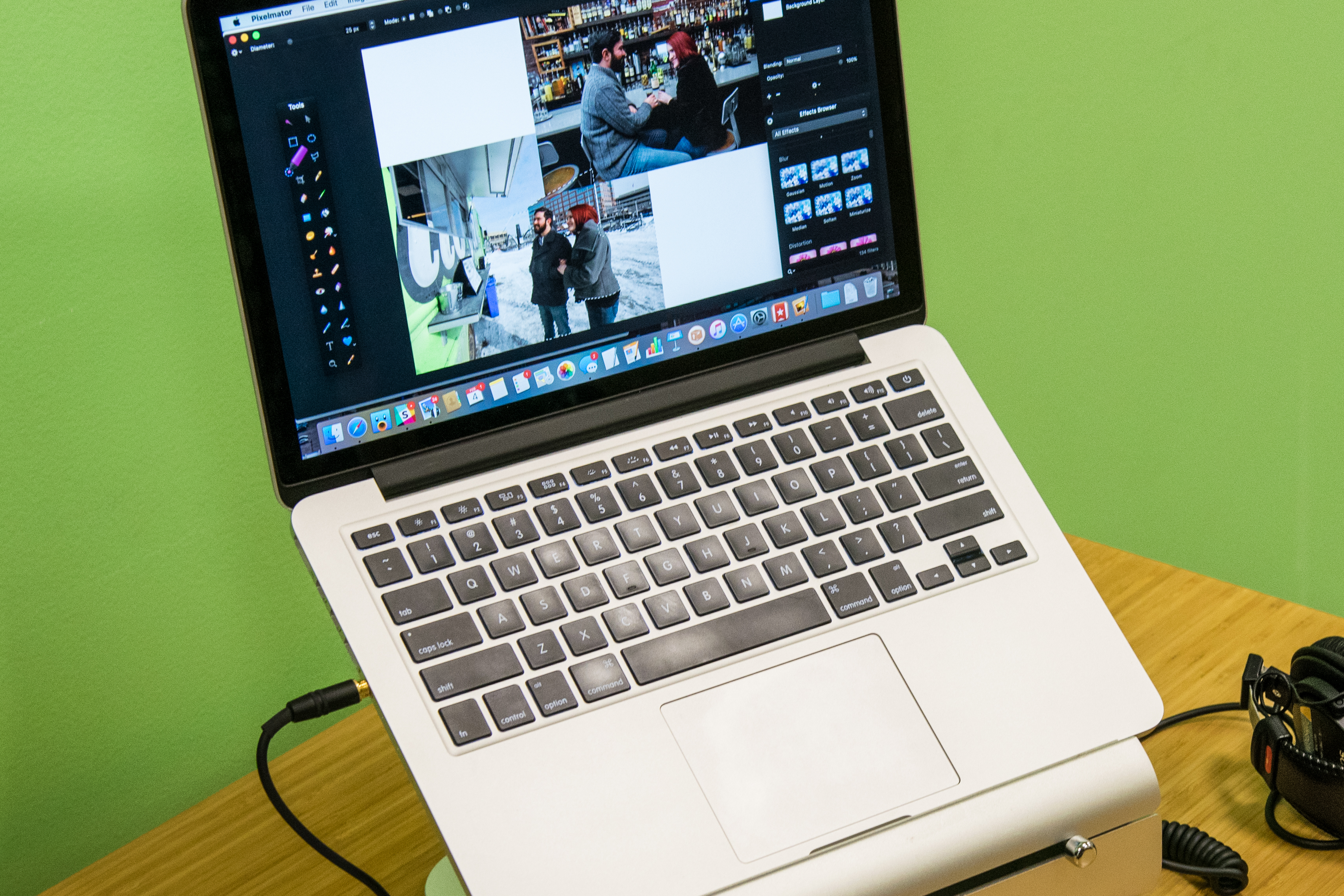 homeoffice-fullres-laptop