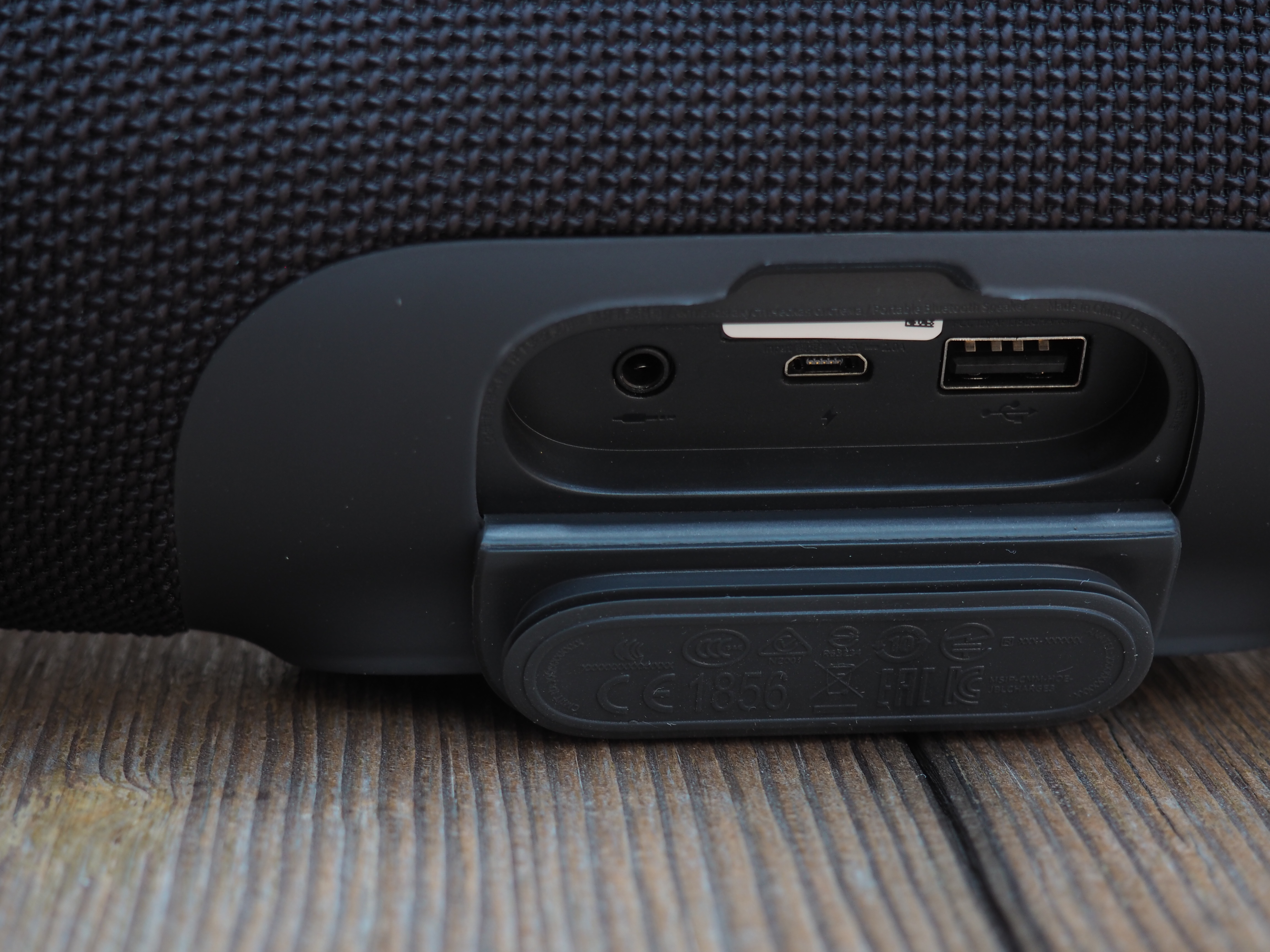 JBL Charge 3