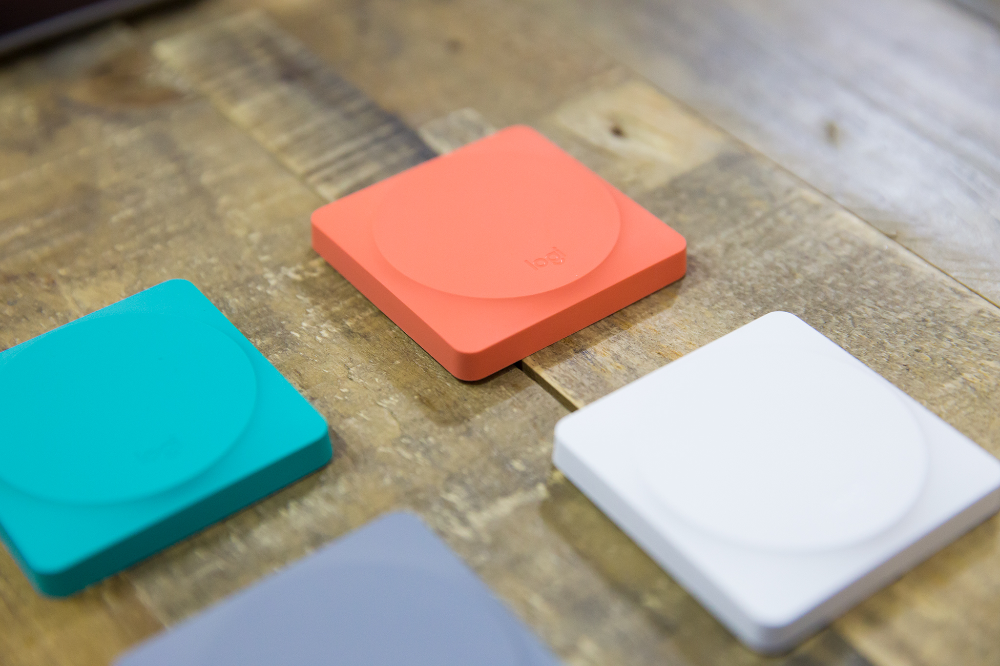 logitech-pop-angle