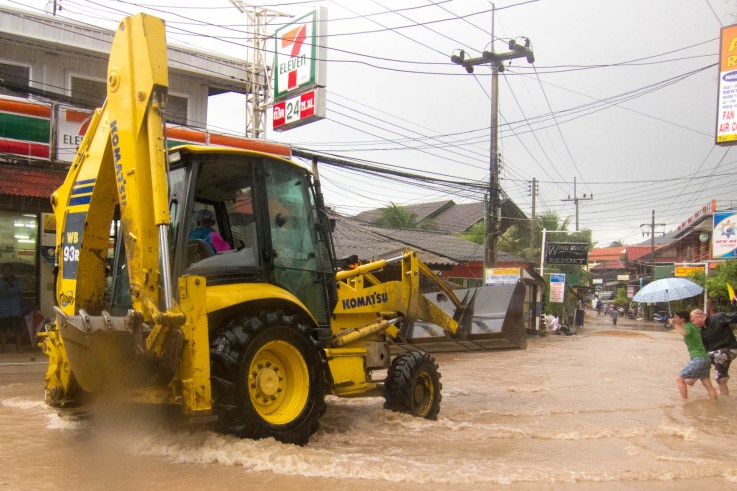 Severe natural disasters -- like flooding, in this case -- brings out the best and the worst in people. 