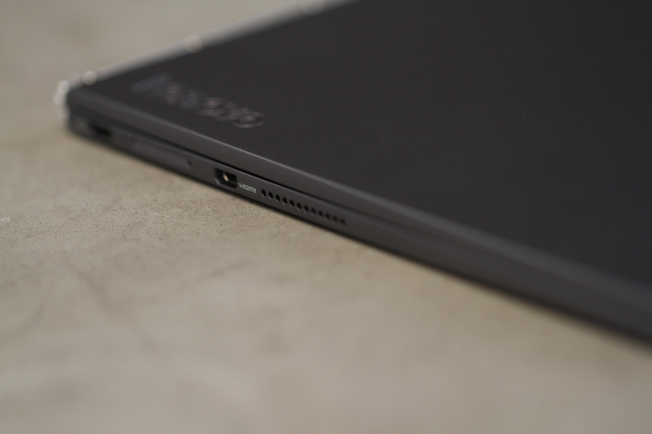 Lenovo Yoga Book