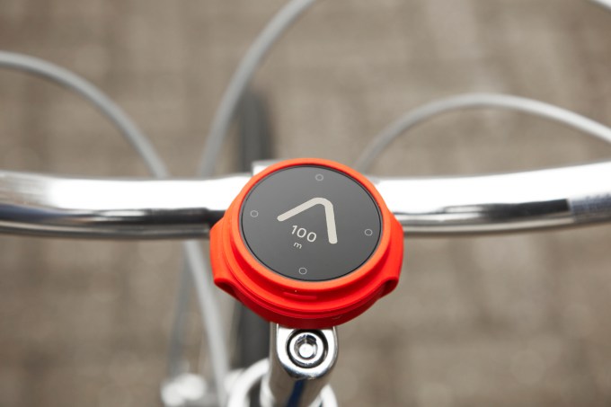 beeline-lifestyle-close-crop