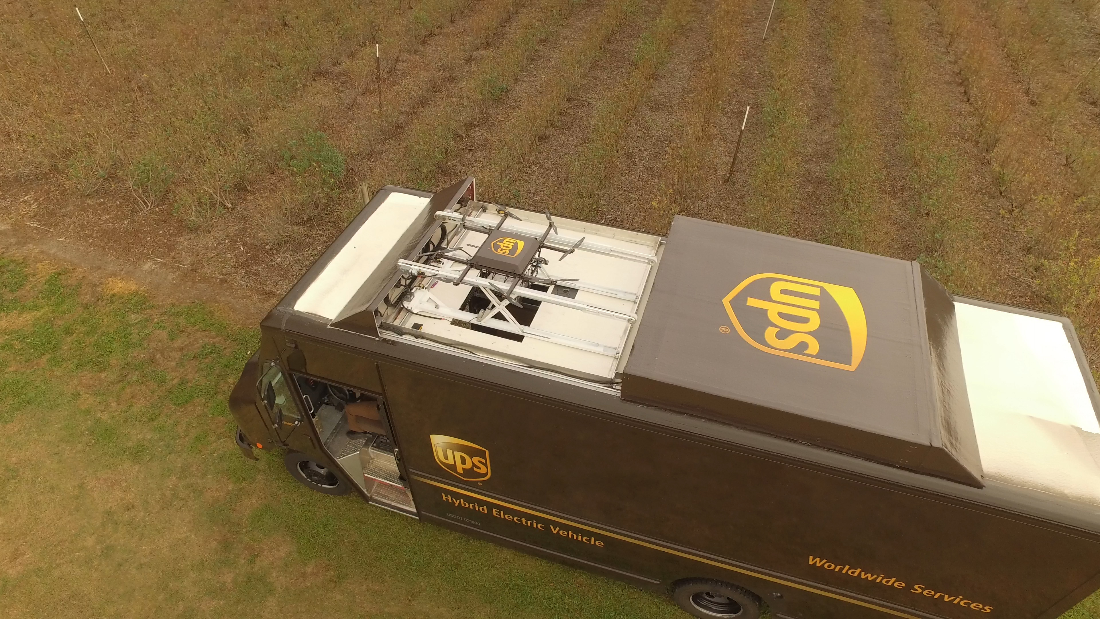 ups-florida-footage-01_03_37_11-still064