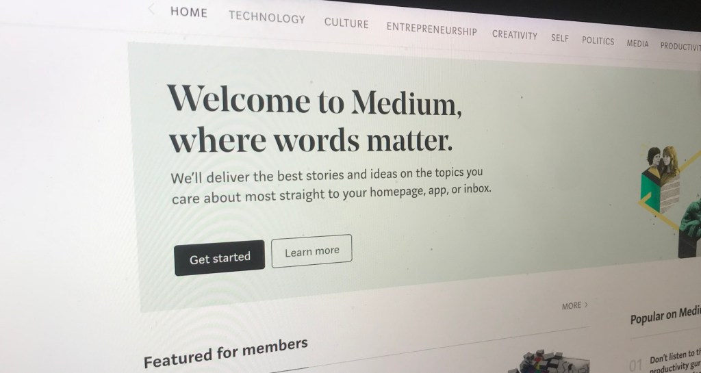 Welcome to Medium.com screen