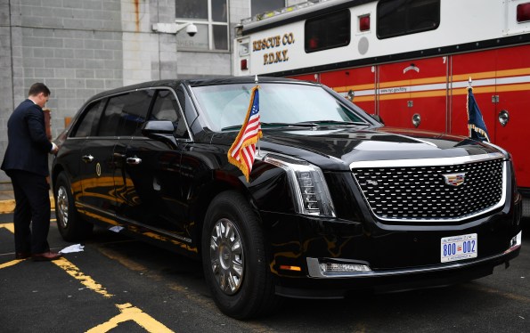 Trump-presidential-limo-cadillac