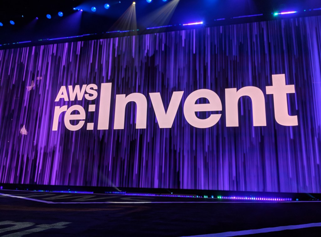 aws re:invent logo