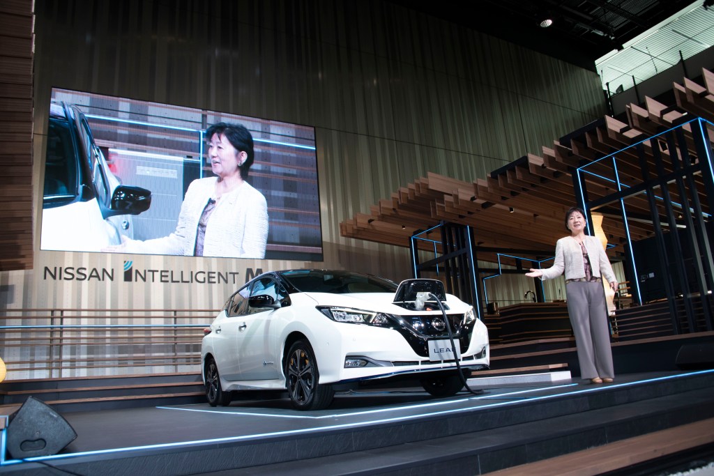 nissan leaf e-ces