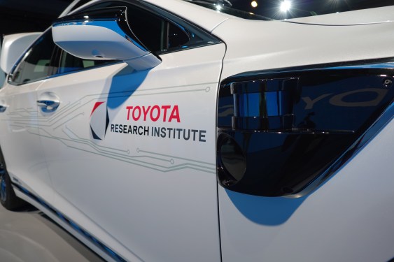 toyota-ces-5