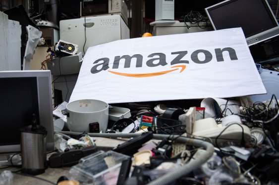 Amazon FRANCE-US-RETAIL-BUSINESS-AMAZON-BLACK FRIDAY-DEMO