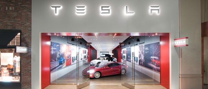 Tesla Walnut_Creek_Retail (1)