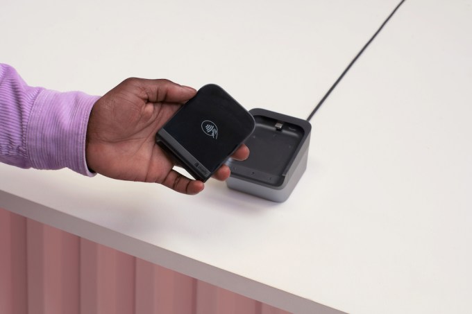 Shopify Tap and Chip Reader