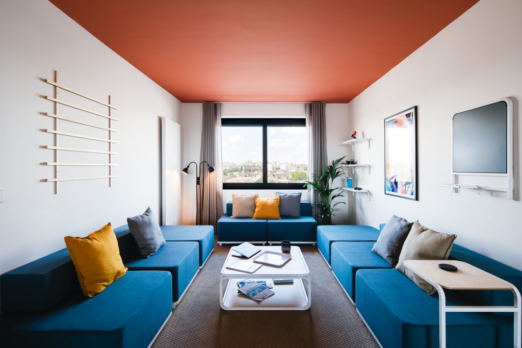 Living Room 1 Crédits STATION F Benoit Florencon