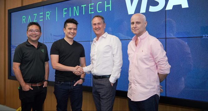 Razer_and_Visa_executives