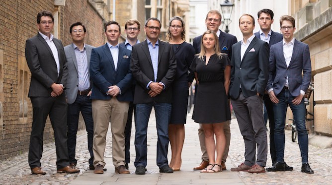 IQ CAPITAL TEAM PHOTO 000 00001