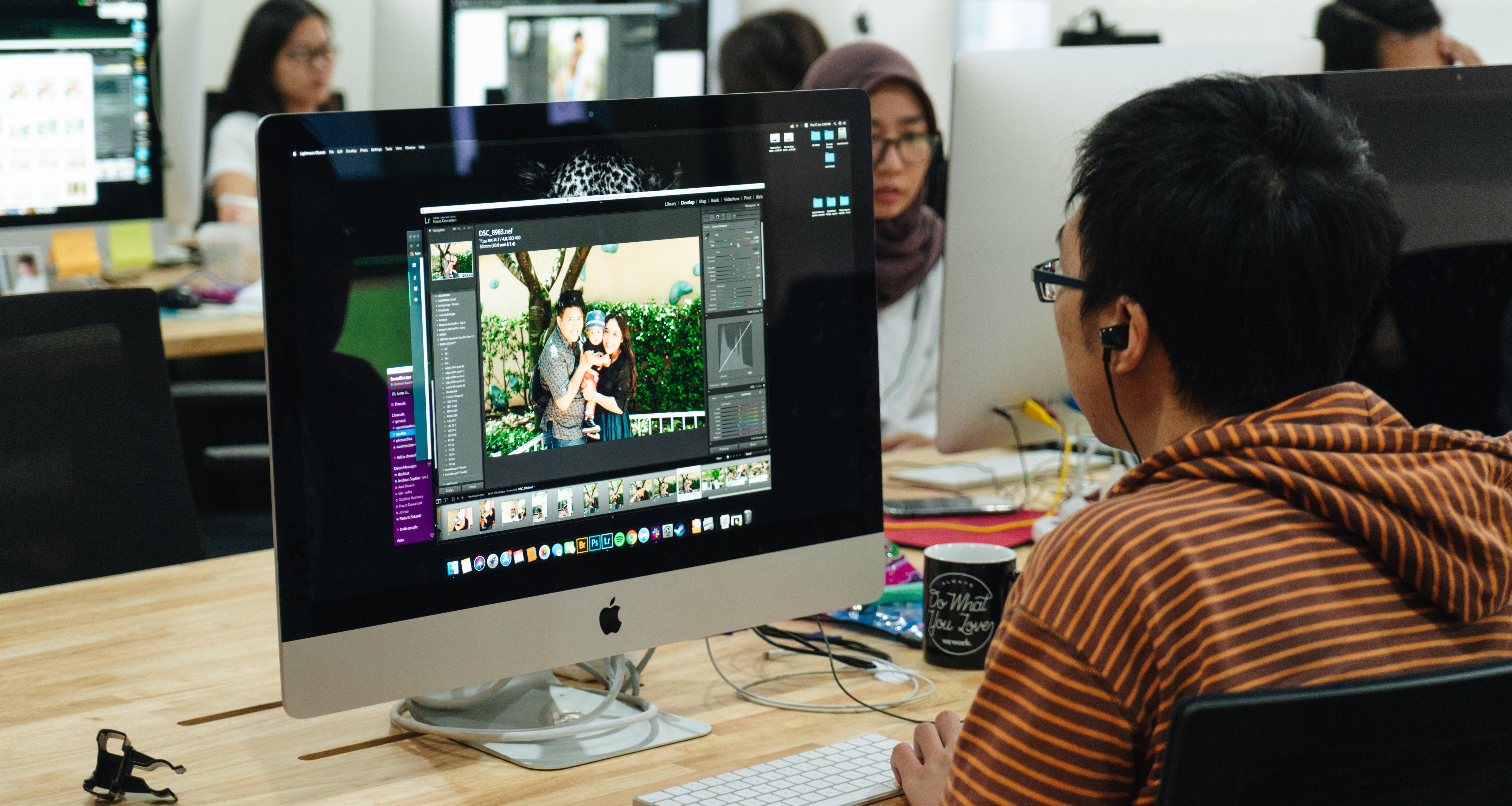 escapist jakarta s1 103
