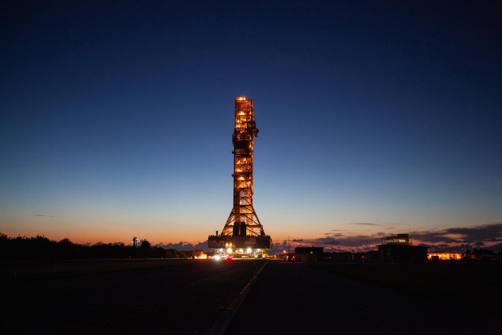 moon mission launcher kennedy