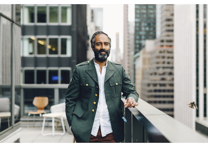 Amol Sarva headshot