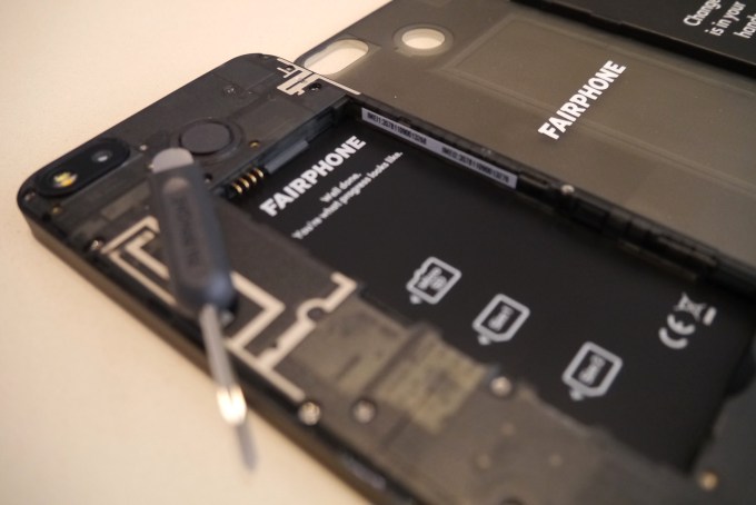 Fairphone screw
