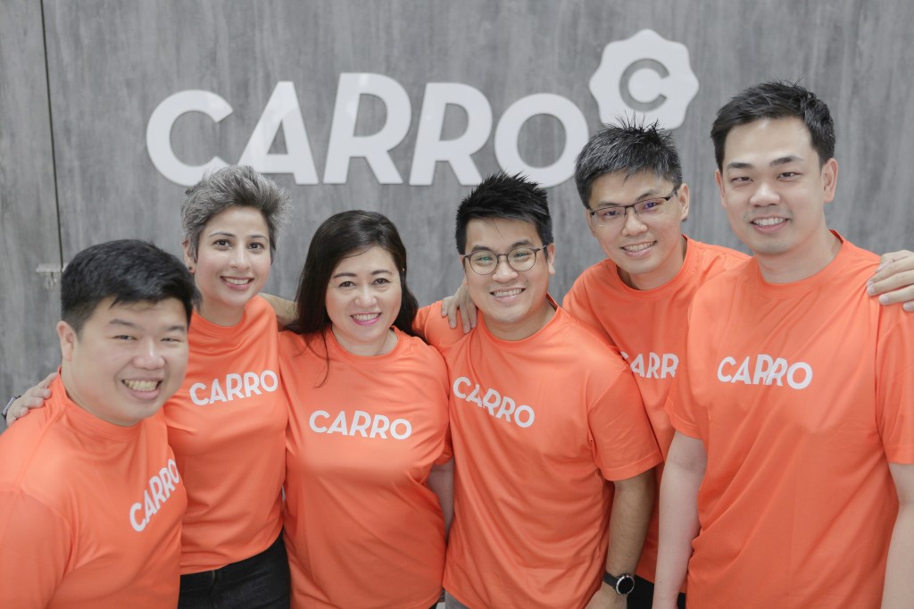 Group Photo Carro Tee 1