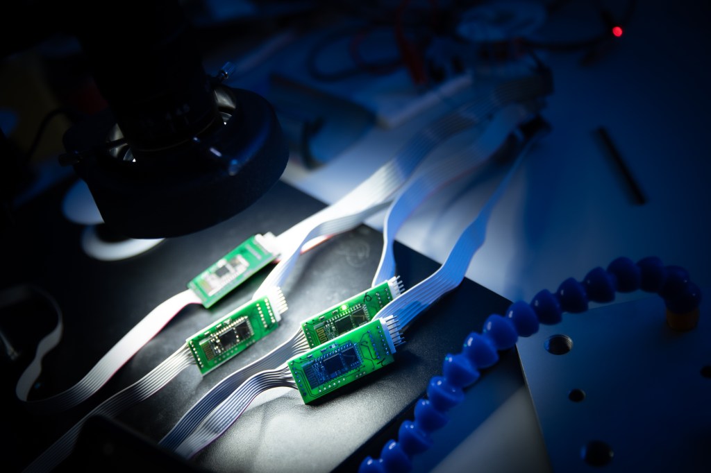 UCSD JacobsSchool 20190802 BT skimmers 00161 8MP