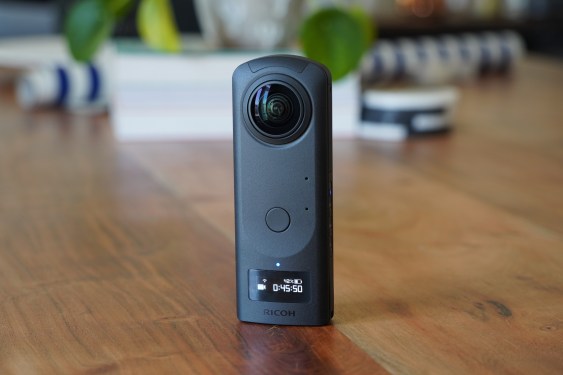 Ricoh Theta Z1 8